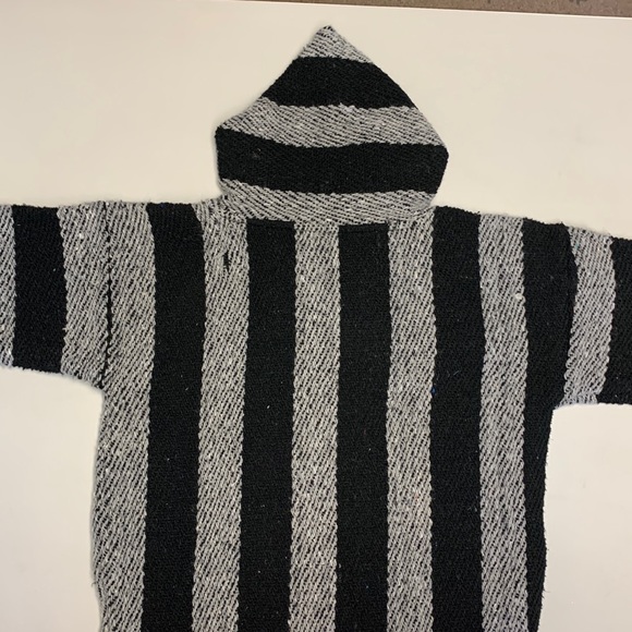 Artilana Tlaxcala Tijuana Drug rug😂 hippie sweater - Picture 7 of 10